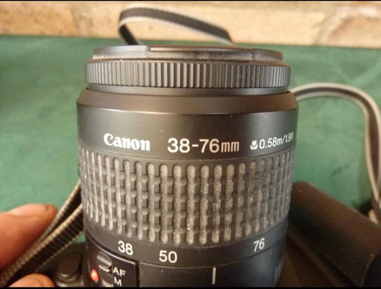 EOS 5000 35mm SLR camera Canon  38-76mm lens