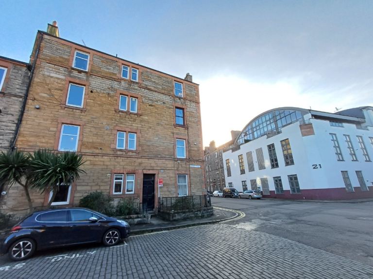 1 bedroom flat in Dunedin Street, Broughton, Edinburgh, EH7 4JD