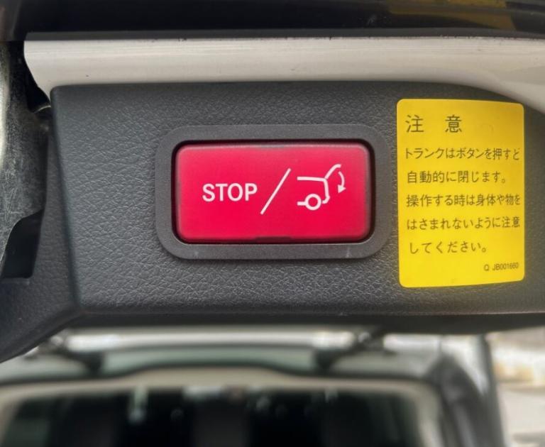 2016 Mercedes-Benz V-Class V220D V220 D DIESEL * AVANTGARDE LONG WHEEL BASE * LOW MILES * 7 SEATS...