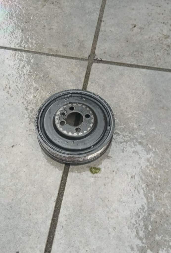 VW Tiguan 2.0 TDI Crankshaft Pulley | 04L105243 | Vibration Damper Harmonic Balancer