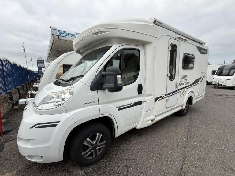 2010 (10) AUTOCRUISE SPORTSTAR fixed bed