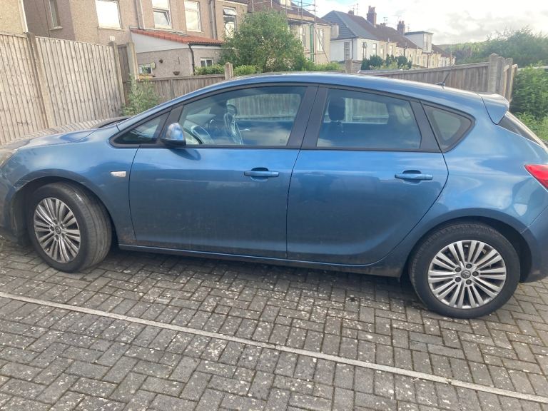 2013 Vauxhall Astra 1.7 diesel manual cheap tax insurance ULEZ CAZ free