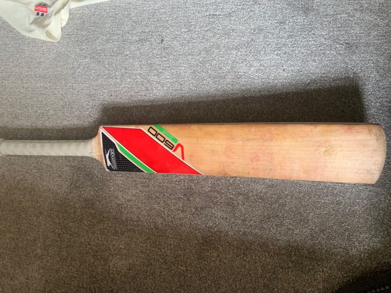 Slazenger V600 Willow Cricket Bat Size 6 80cm Long Handle 26cm Great Condition 