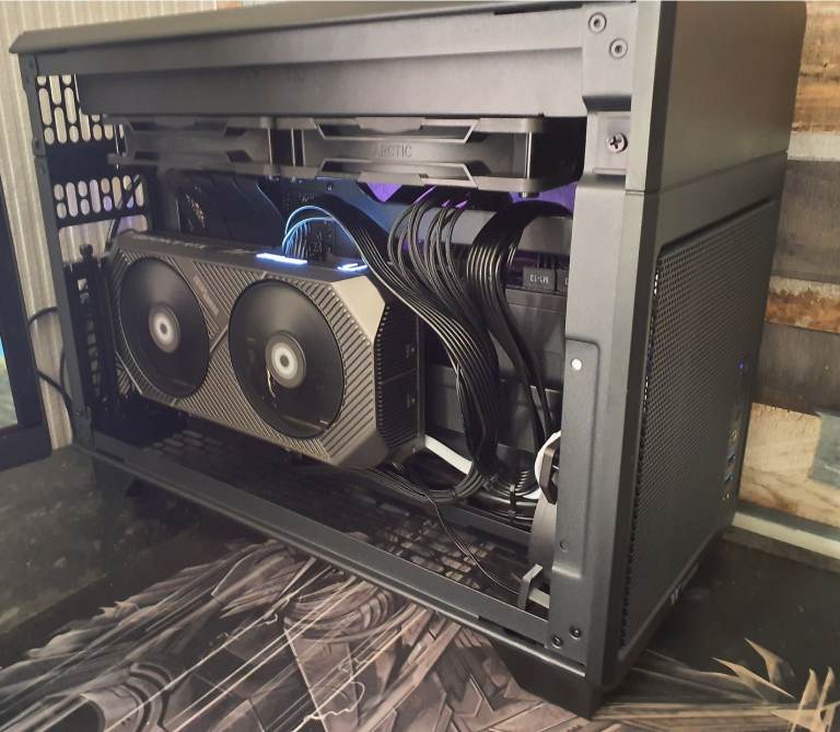 New Ryzen 7800X3d 32GB RTX 5070 Gaming PC