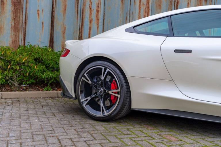 2017 Aston Martin Vanquish Vanquish S Coupe Coupe Petrol Automatic