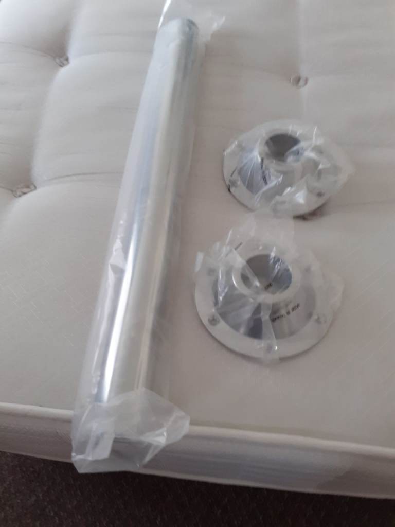 Table leg and two fittings plus top