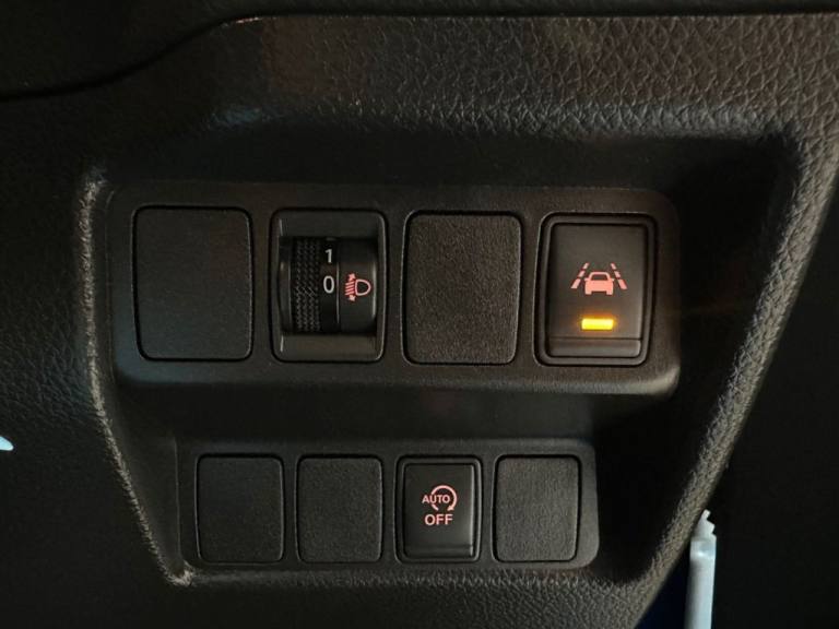 2018 Nissan Qashqai 1.5 dCi Acenta SUV 5dr Diesel Manual Euro 6 (s/s) (110 ps) HATCHBACK Diesel M...