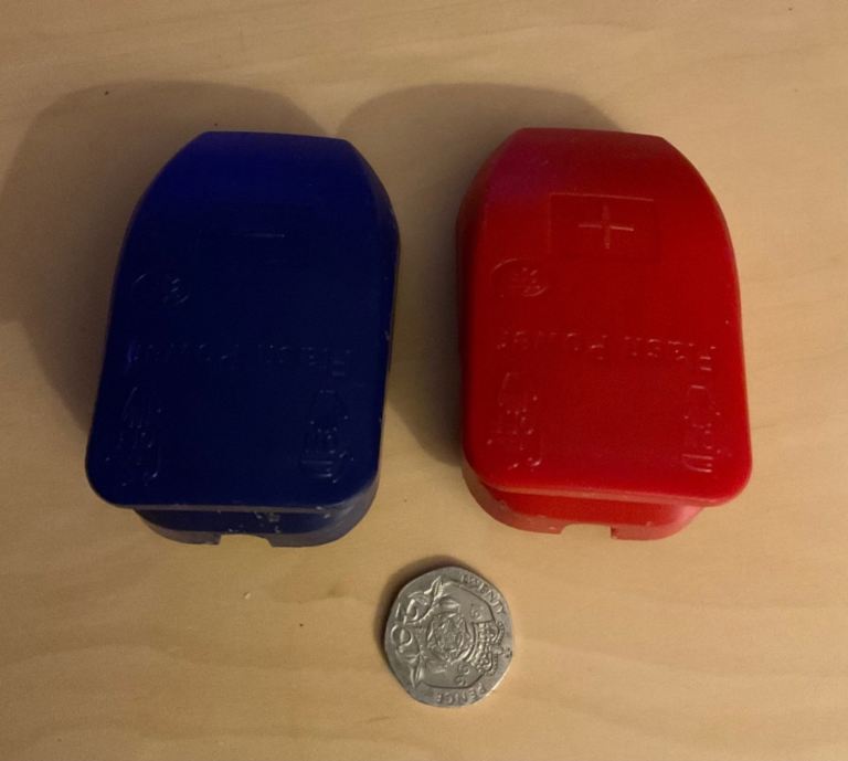 VGC x2 HEAVY DUTY QUICK RELEASE BATTERY CLAMPS (Car Van Boat Caravan Campervan)