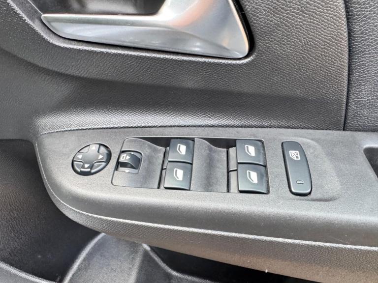 2020 Vauxhall Corsa 1.2 Turbo Elite Nav Premium Euro 6 (s/s) 5dr HATCHBACK Petrol Manual