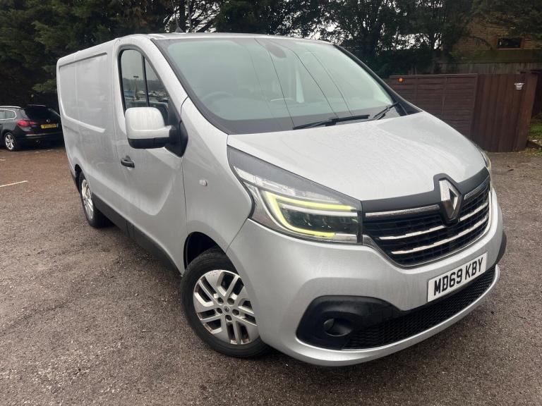 2020 Renault Trafic 2.0 dCi ENERGY 28 Sport SWB Standard Roof Euro 6 (s/s) 5dr PANEL VAN Diesel M...