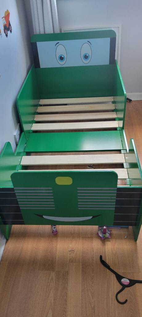 Kids tractor bed