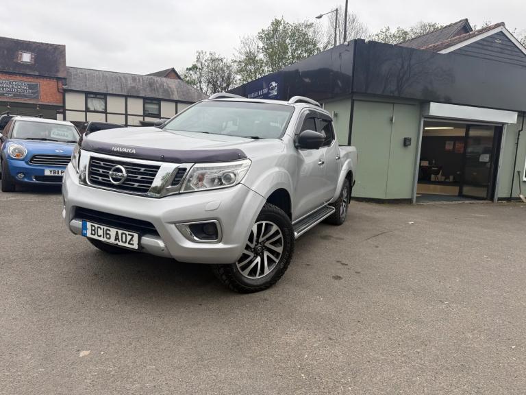2016 Nissan Navara Double Cab Pick Up Tekna 2.3dCi 190 4WD PICK UP Diesel Manual