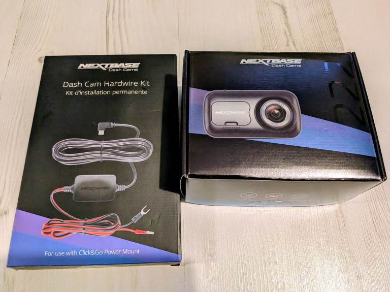 Nextbase 222 Dash Cam and accessories