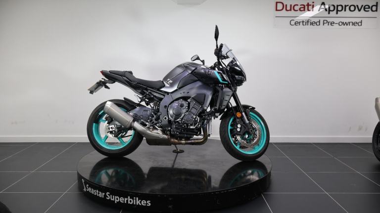 YAMAHA MT-10 - 2025 - 850 MILES