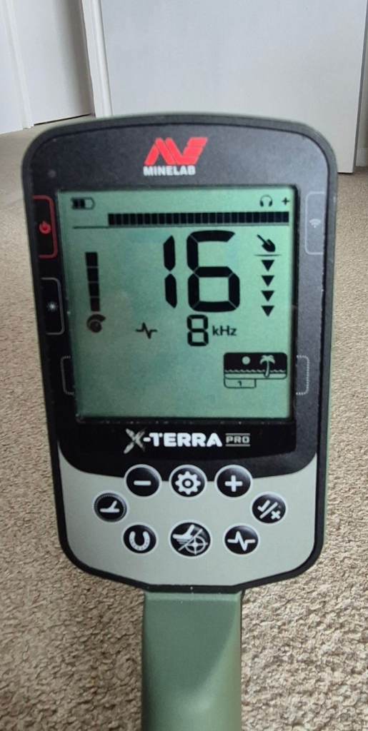 Metal detector Minelab X-Terra Pro + minelab wireless headphone 