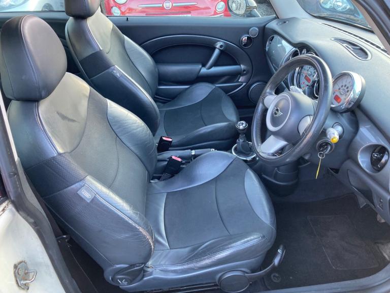 2005 MINI Hatch 1.6 Cooper 3dr HATCHBACK Petrol Manual