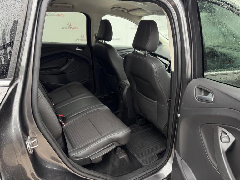 2017 Ford Kuga 2.0 TDCi Titanium Euro 6 (s/s) 5dr HATCHBACK Diesel Manual