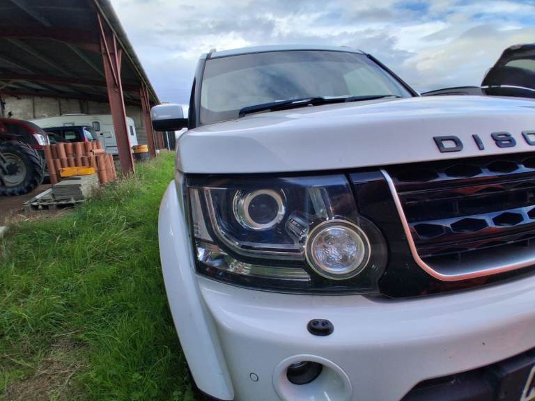 Discovery 4.5 exnon DLR headlights and other parts