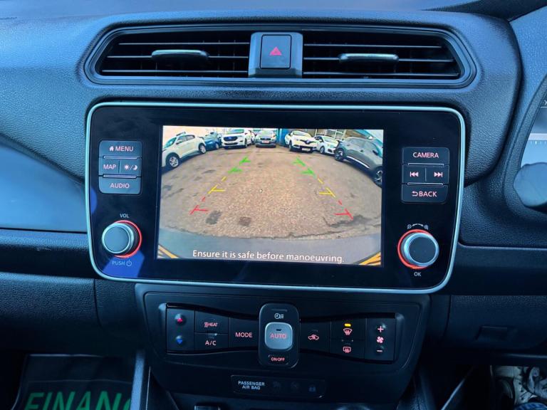  Nissan Leaf 40kWh Acenta Auto 5dr Electric Automatic