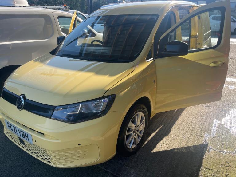 2021 Volkswagen Caddy 2.0 TDI 102PS Commerce Pro / NAVIGATION / AIR-CON PANEL VAN Diesel Manual