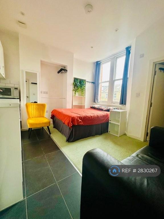 1 bedroom in London, London, NW2 (#2830267)