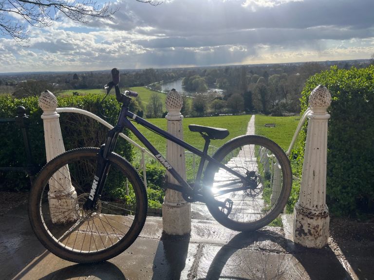 DMR Sect Dirt Jumper - Purple Mountain Bike in Good Nick