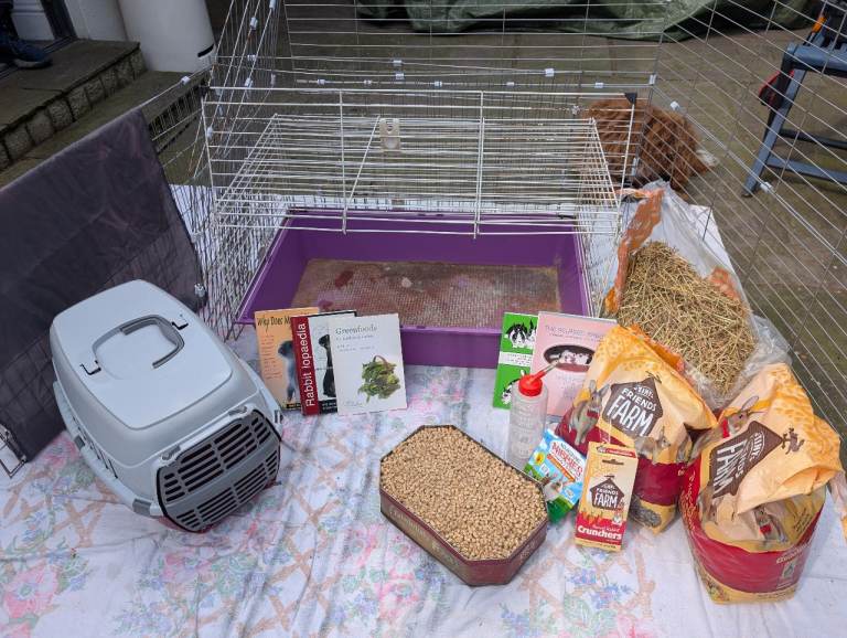 Small pet outdoor run, cage and carrier plus accessories 
