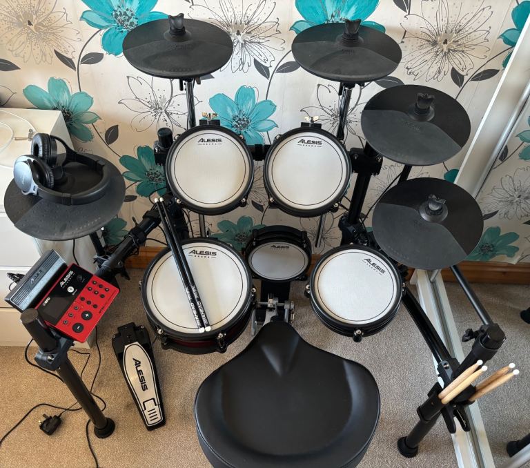 Alesis Nitro Pro Electonic Drum kit 