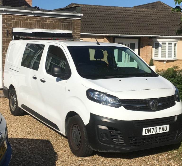 PRICE DROP! Vauxhall VIVARO, Panel Van, 2020 Manual 2.0 3100 Edition S/S – 3/6 Seater LOW MILAGE!