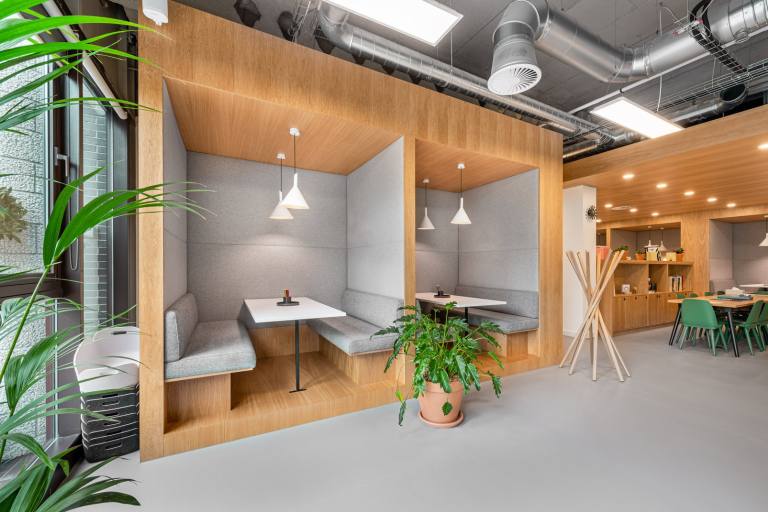 Reading - RG7 4SA \ Coworking Membership with Unreserved Desk Access