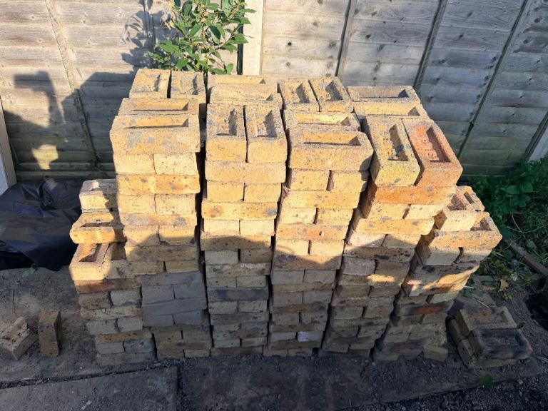 Good Condition Michelmersh Danehill Yellow Facing Bricks