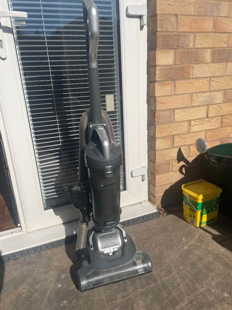 Blaupunkt Upright Vacuum Cleaner – Fully Working – £20