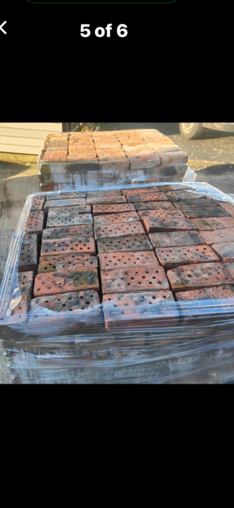 Clean Red Belfast Bricks - Palletised and Ready