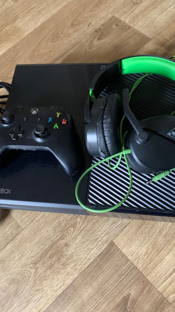 For Sale XBOX ONE CONSOLE 