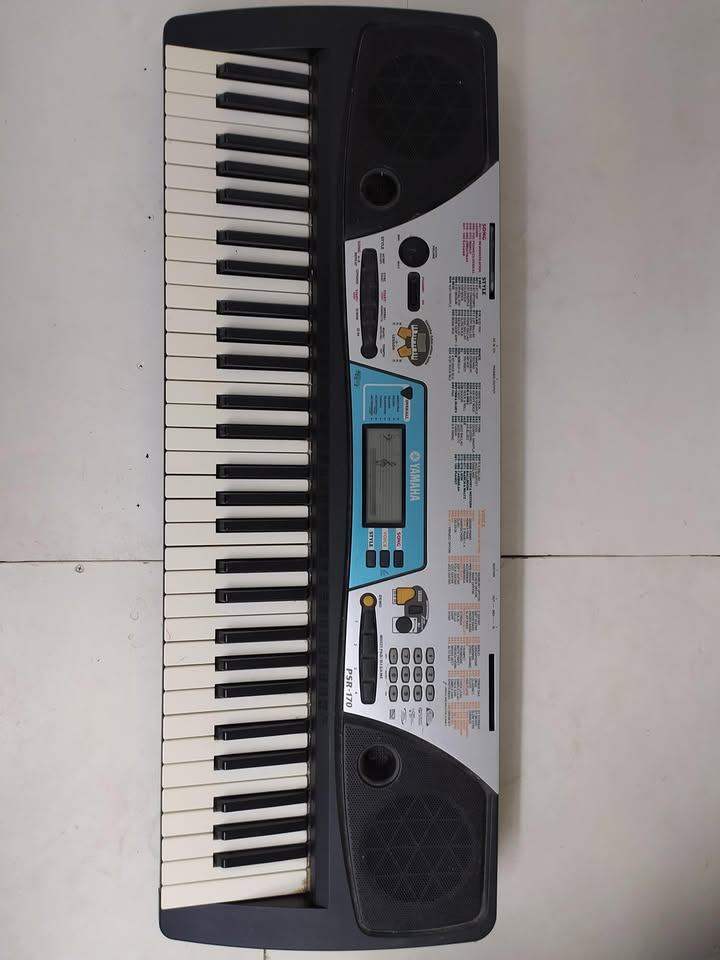 Yamaha electric keyboard PSR-170