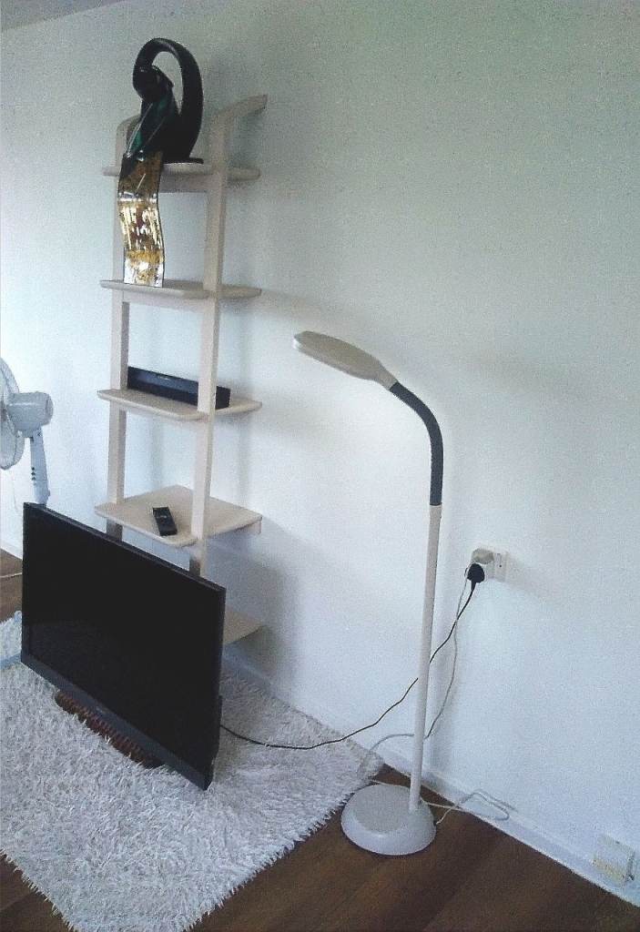 White Floor Standing Lamp – Good Condition