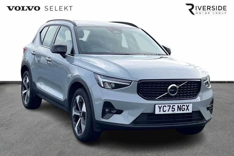 2025 Volvo XC40 Plus, B3 Mild hybrid, Petrol, Dark (Park Camera:Heated seats) Estate Petrol Autom...