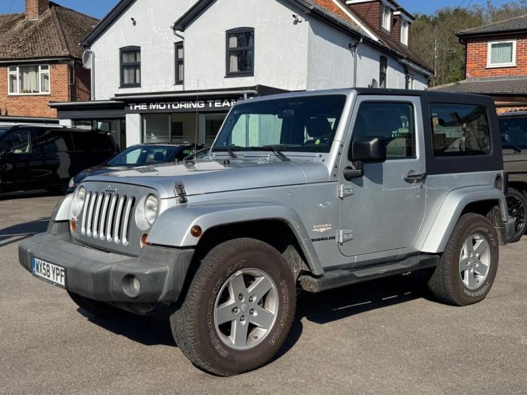 JEEP WRANGLER 3.8 V6 SAHARA 4WD 6 SPEED MANUAL - LHD LEFT HAND DRIVE