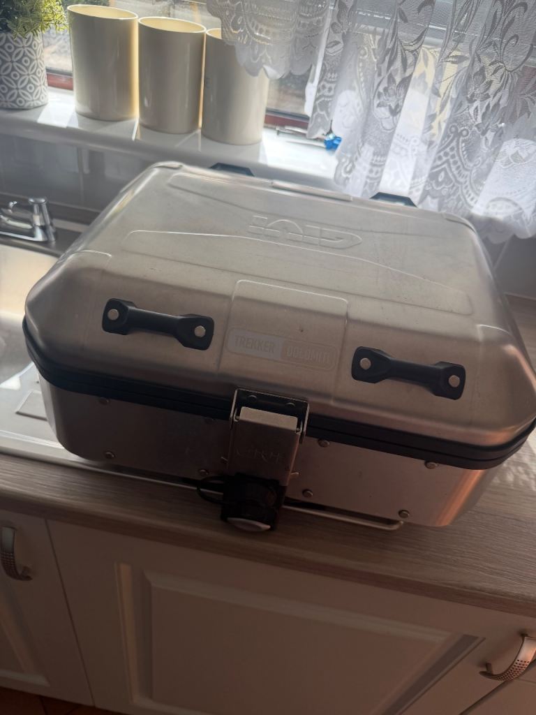 Givi Monokey® Trekker Dolomiti Blackline 30L Top Box