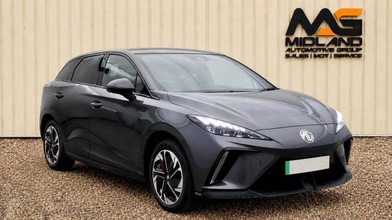 MG MG4 64kWh Trophy Long Range Auto 5dr 2023