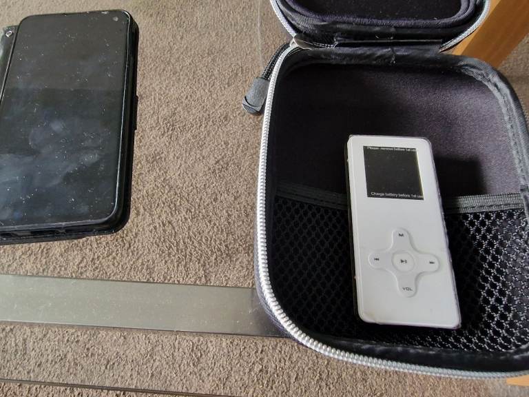 Ziptunes speaker and a ipocket x mp3