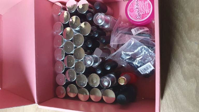 Job lot nail varnish various colours 