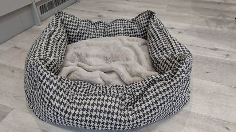 Dog bed for sale