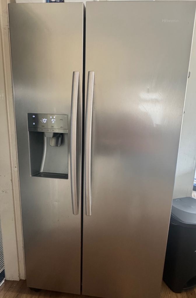 American Style Fridge Freezer with Ice Maker – Good Condition