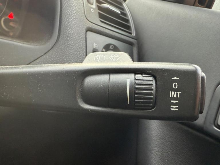 2010 Volvo C30 1.6 R DESIGN 3dr HATCHBACK PETROL Manual