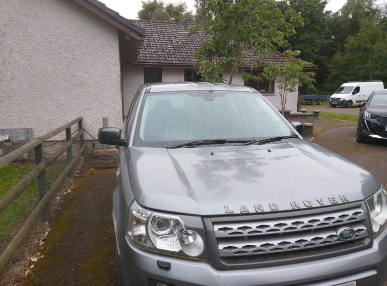 Land Rover, FREELANDER, Estate, 2012, Manual, 2179 (cc), 5 doors