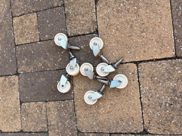 Set of 8 Swivel Castor Wheels – Good Condition