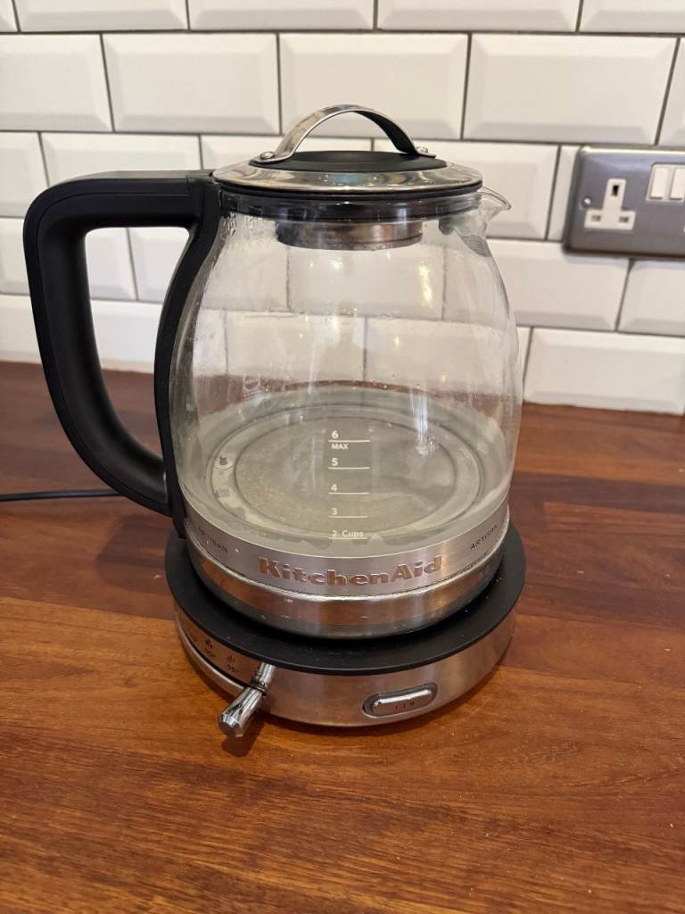 KitchenAid Artisan Glass Variable Temperature Kettle – £45