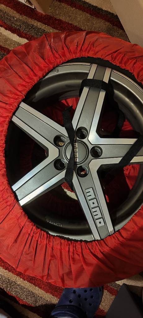 Momo alloys with Michelin tyres set of 4