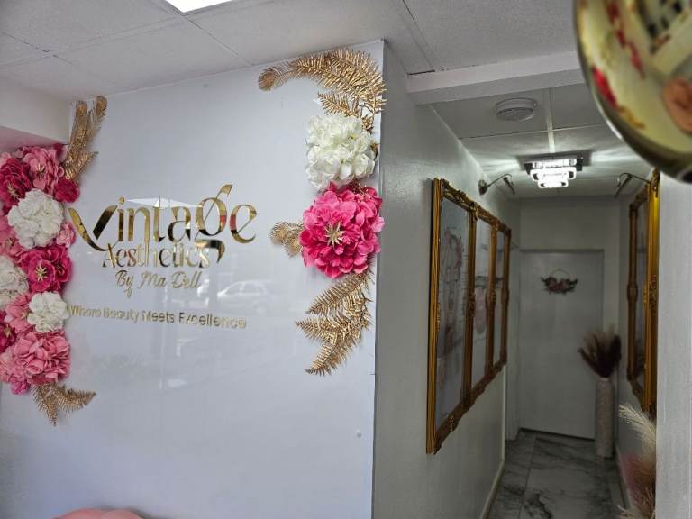 Prime Space Available for Rent – Nail Technician, Eyebrow Threading & Body Waxing!